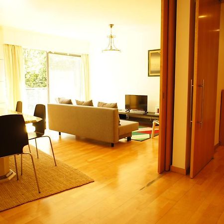 Modern Apartment Near The Bridge Lisboa Eksteriør billede