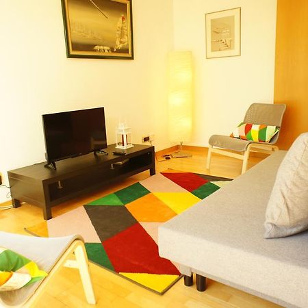 Modern Apartment Near The Bridge Lisboa Eksteriør billede